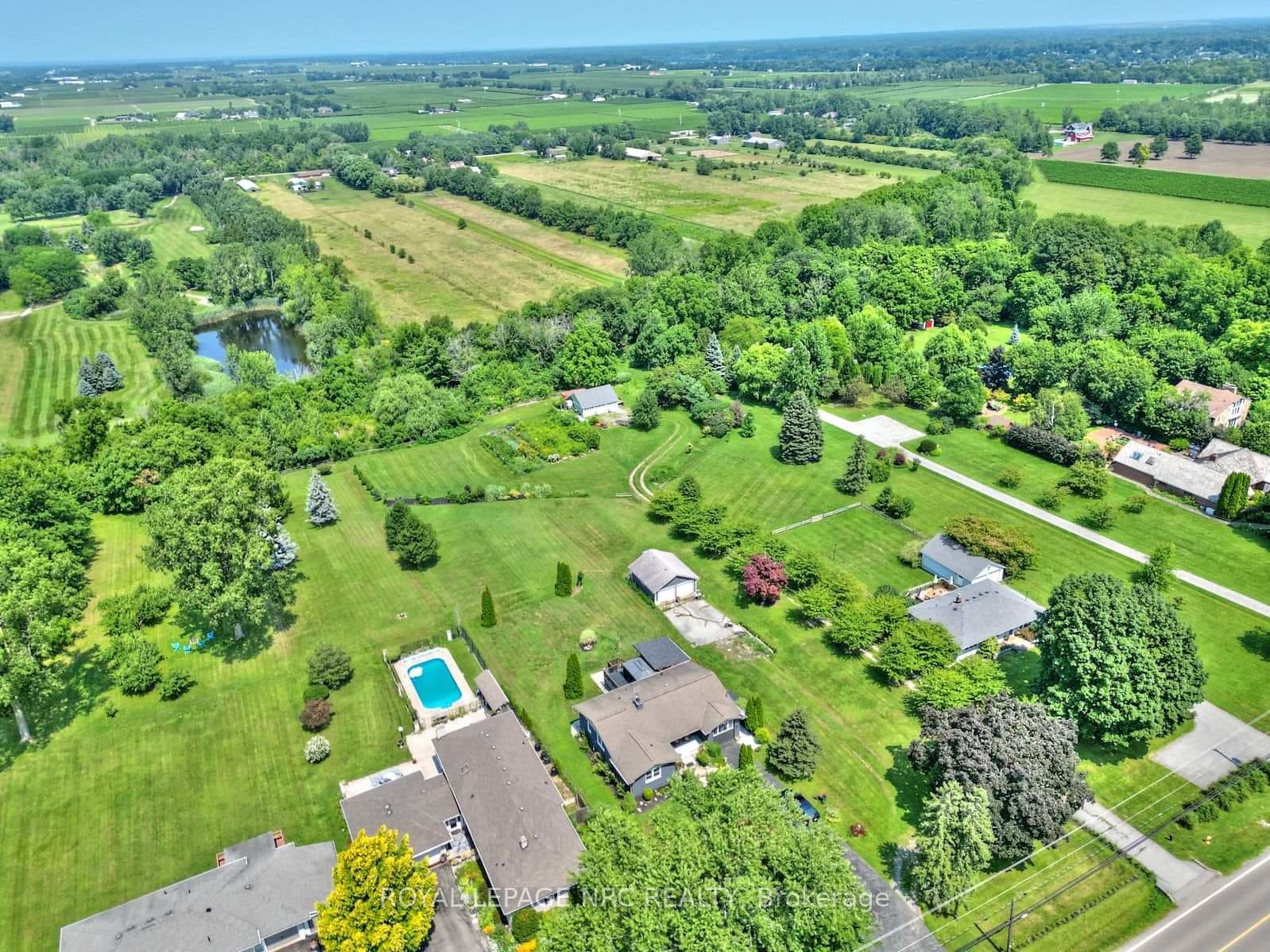 1750 York Road photo 39