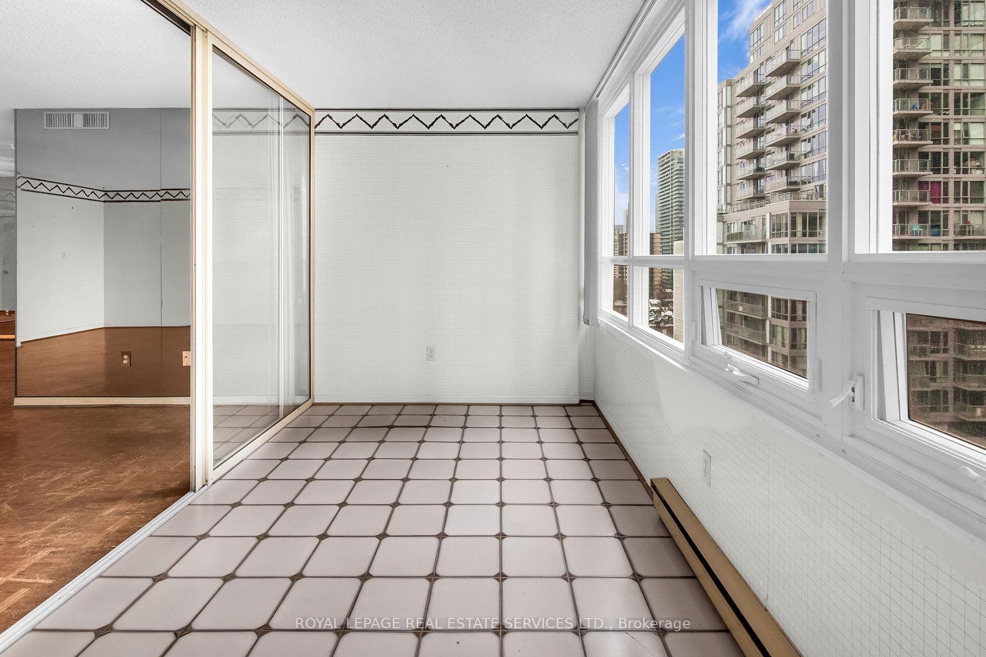 71 Charles Street Unit 1103 photo 15