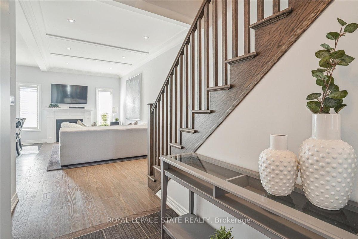 38 Carmel Drive photo 9