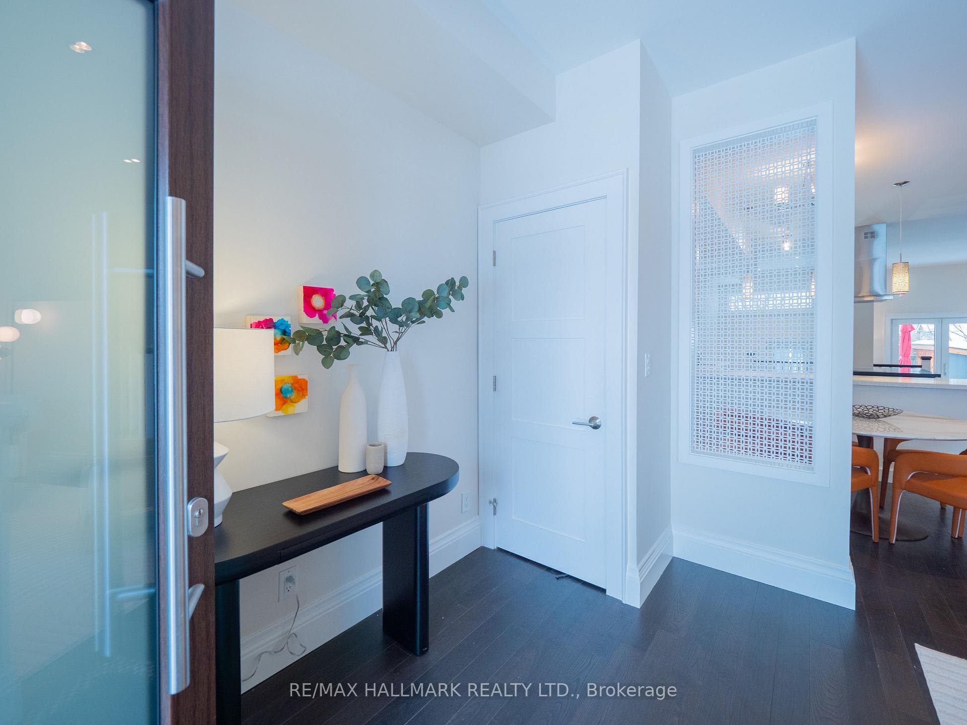218 Westlake Avenue photo 2