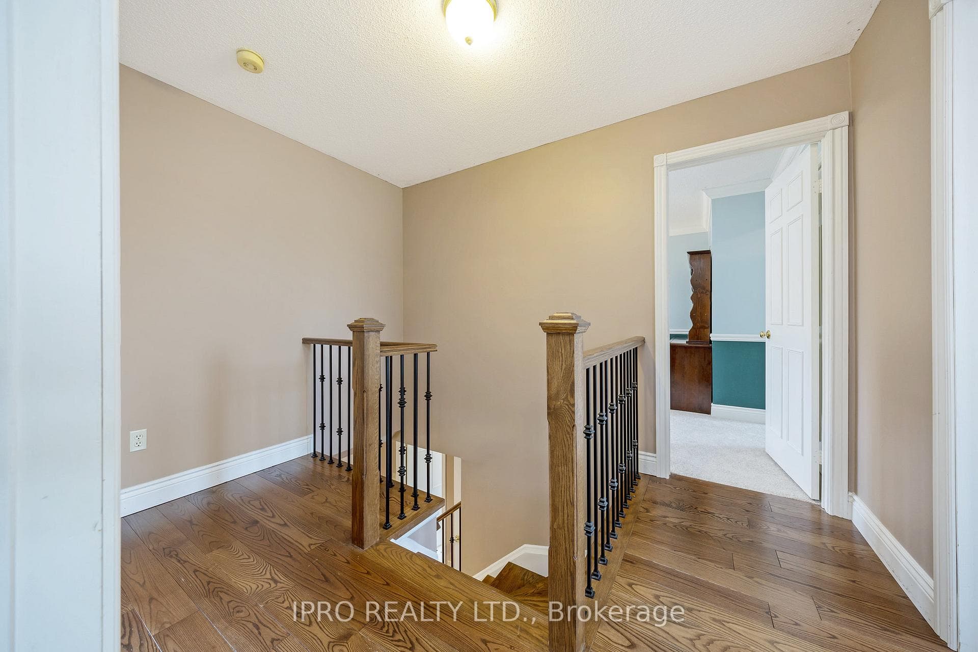7 Calvert Drive photo 17