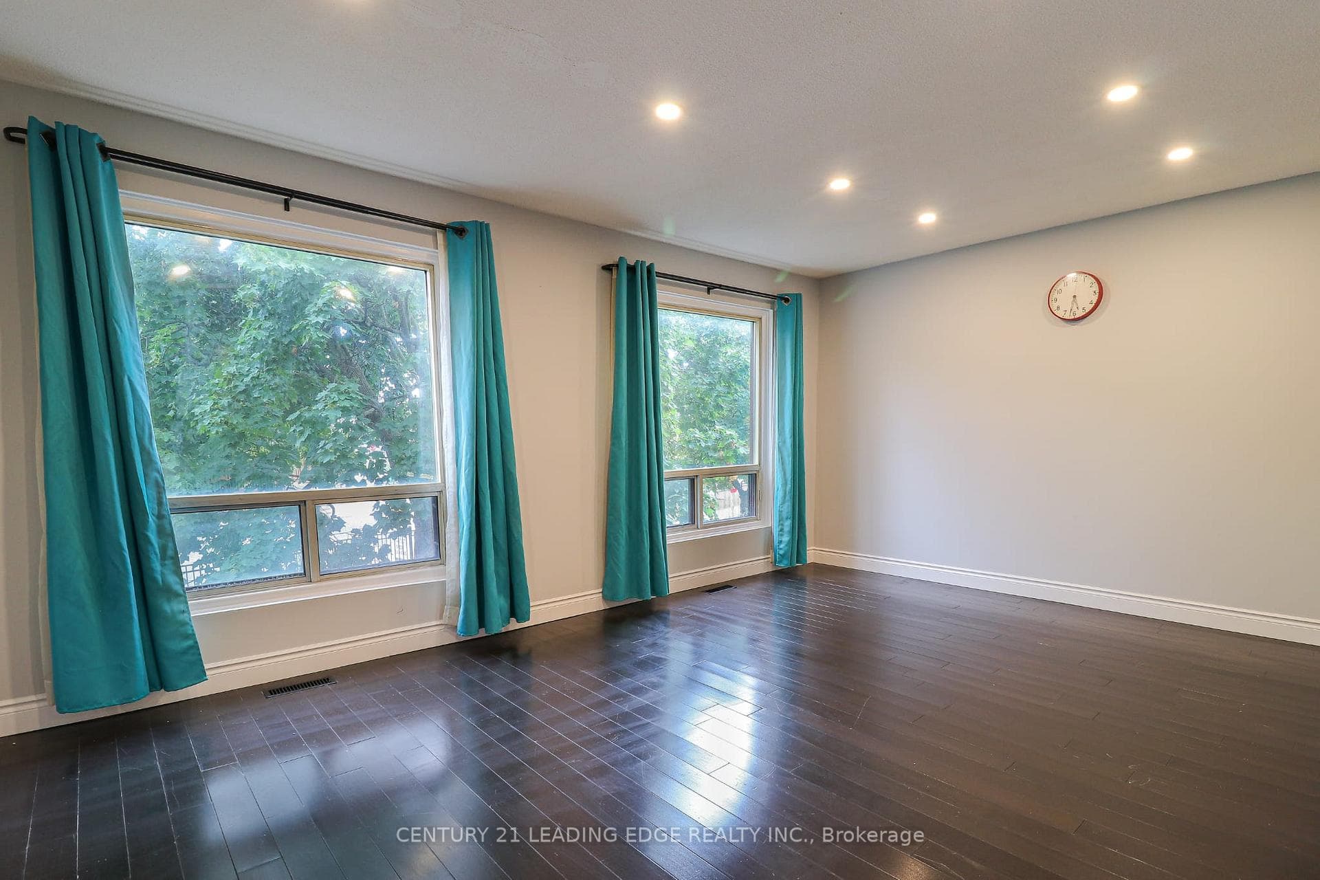 2 Carleton Place Unit 2 photo 9