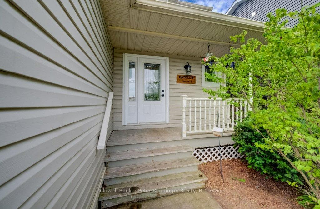 644 Stewart Drive photo 3