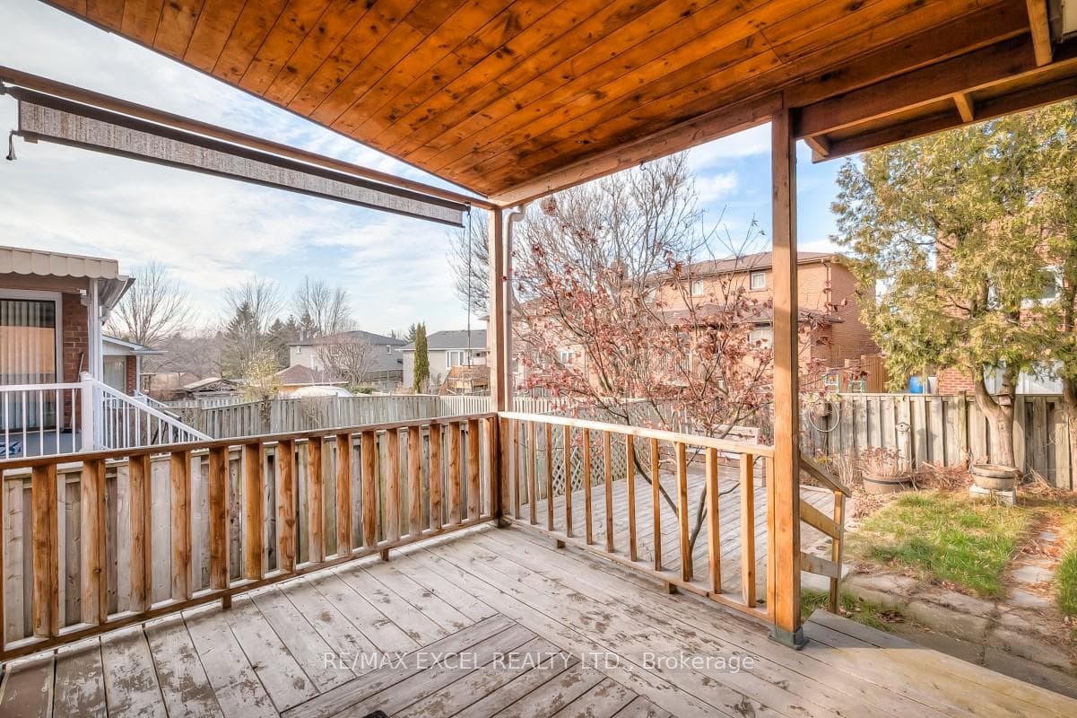 170 Amber Avenue photo 34