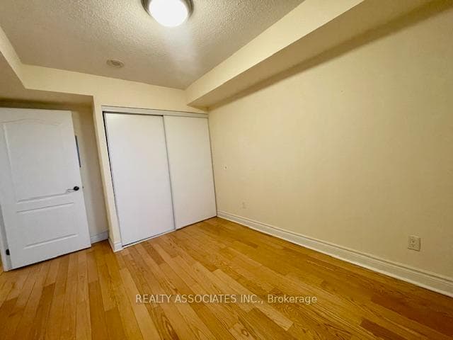 2 Clairtrell Road Unit 912 photo 13