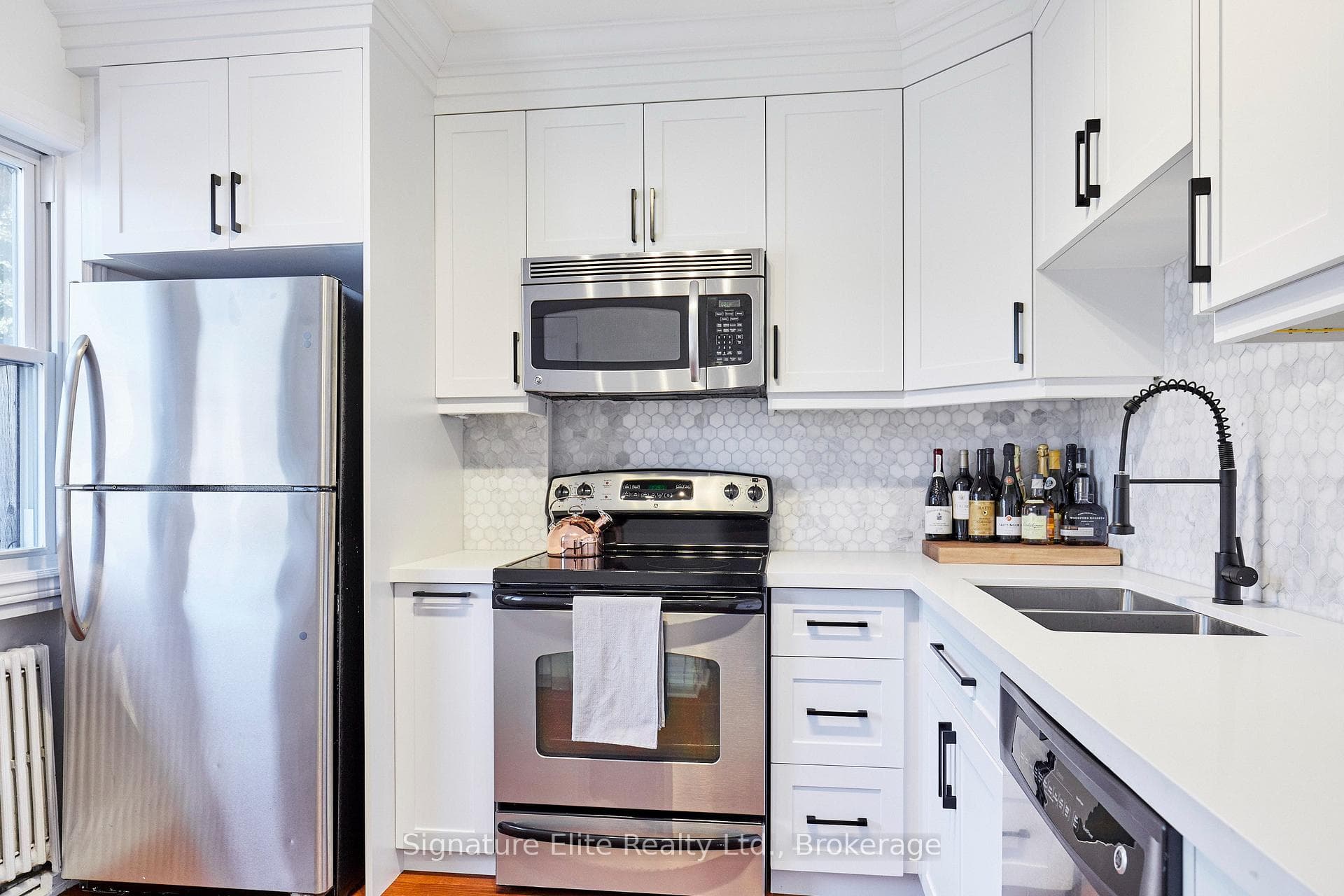 124 Geoffrey Street Unit Upper photo 14