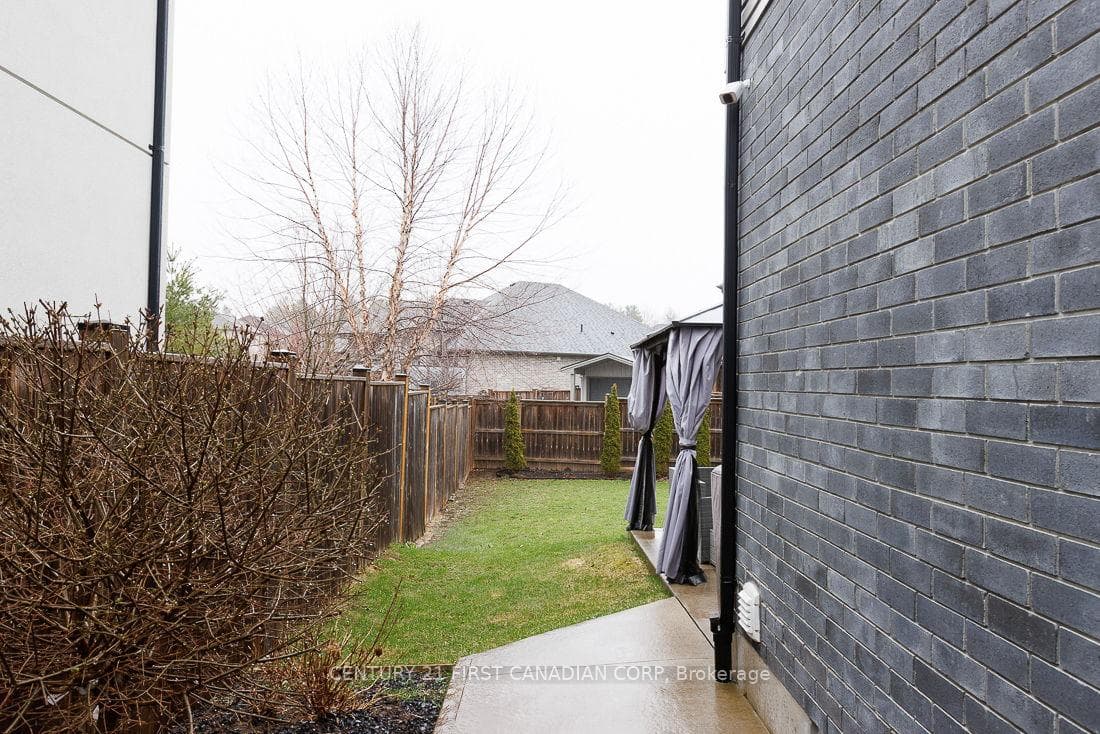 2014 Ballymote Avenue photo 44