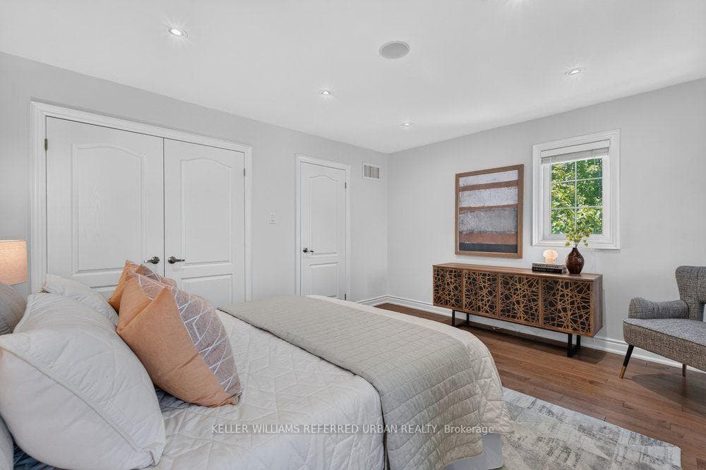233 Finch Avenue photo 34