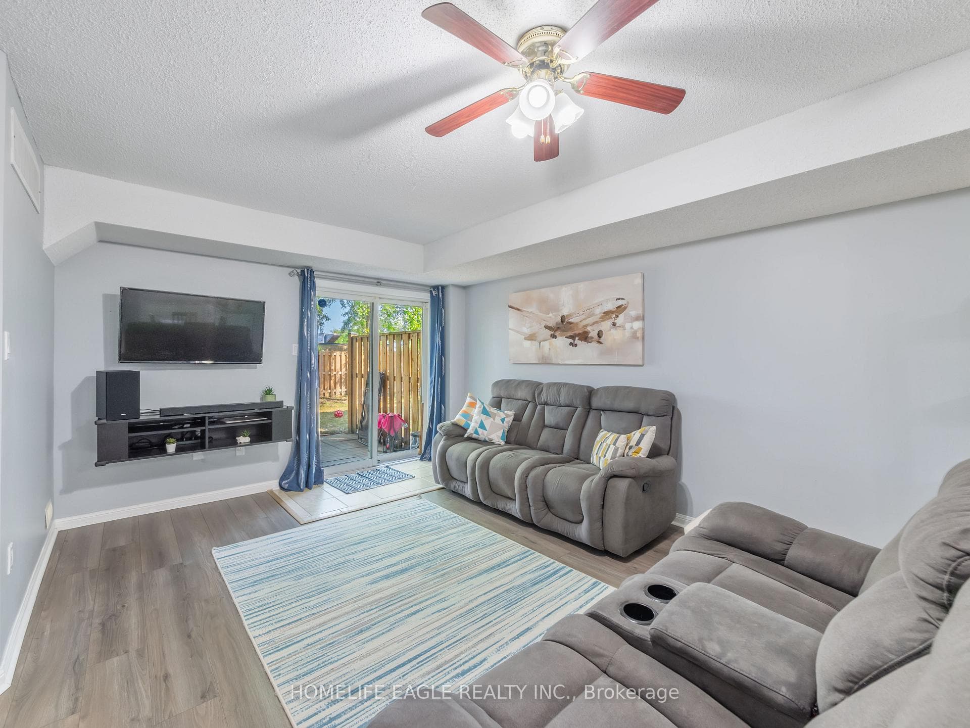 235 Ferndale Drive Unit 13 photo 5