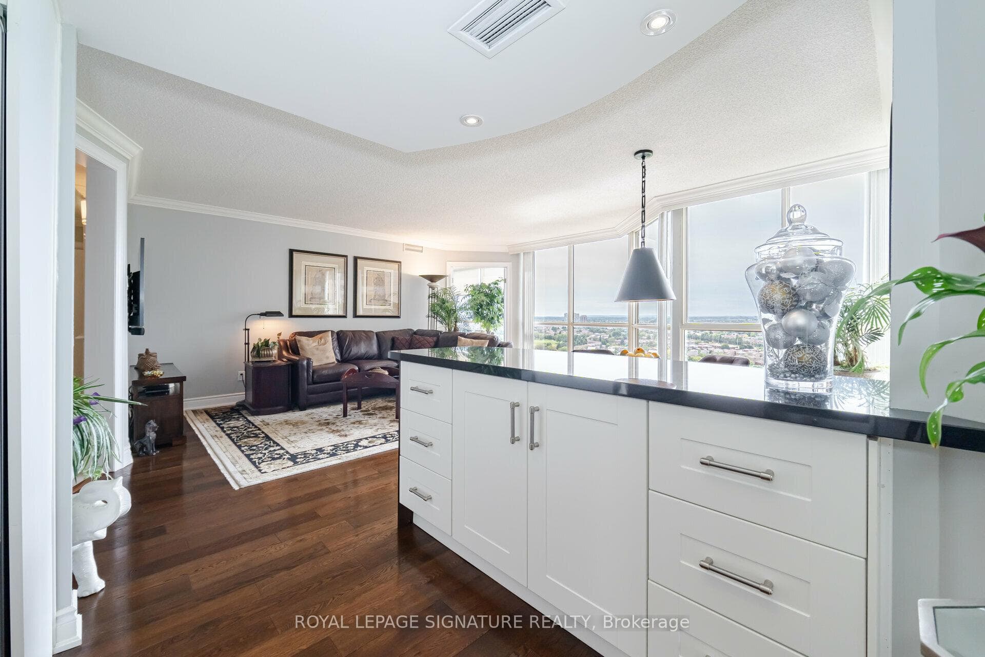 55 Kingsbridge Garden Circle Unit 1801 photo 10
