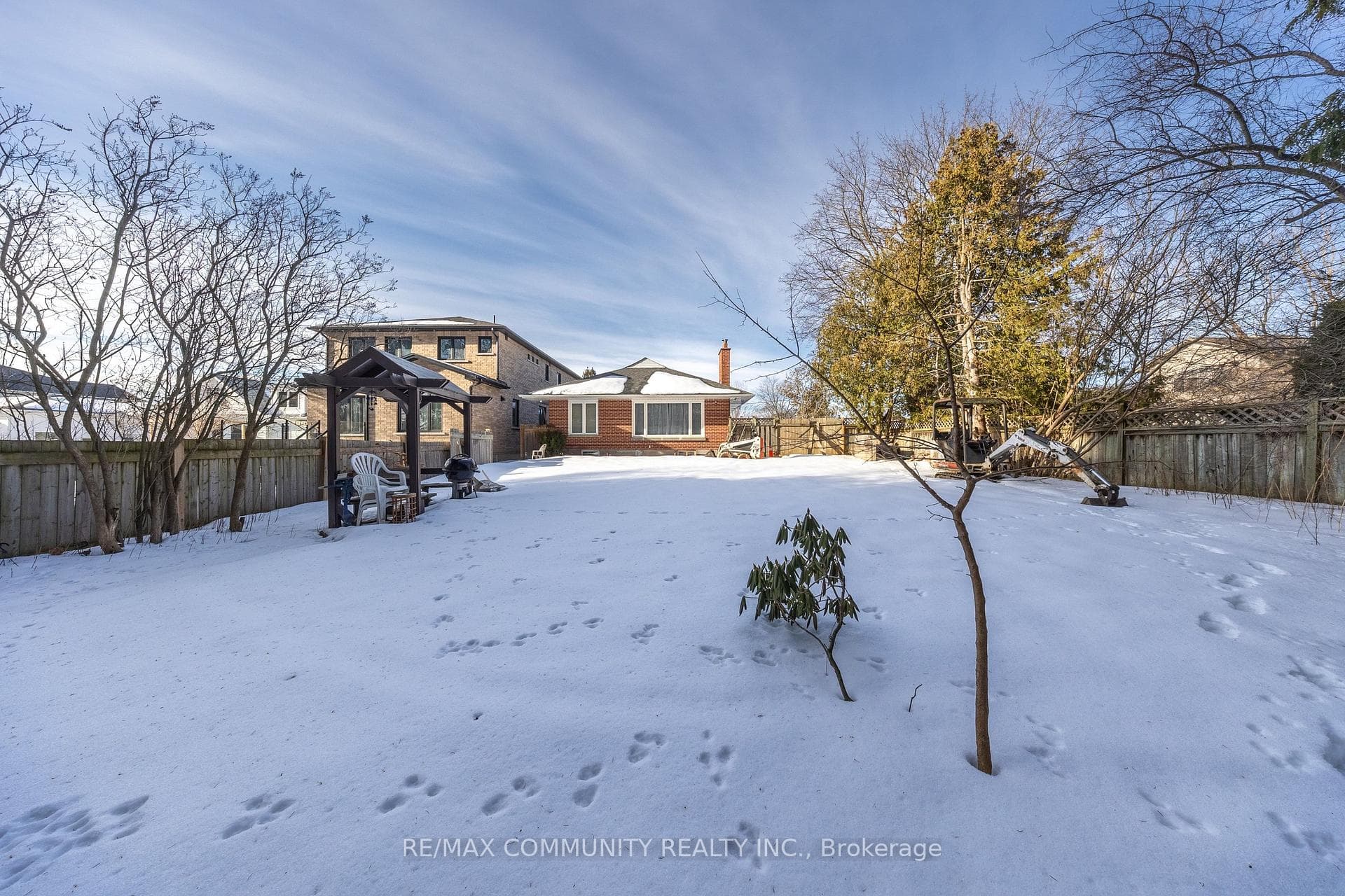 180 Severn Street photo 25