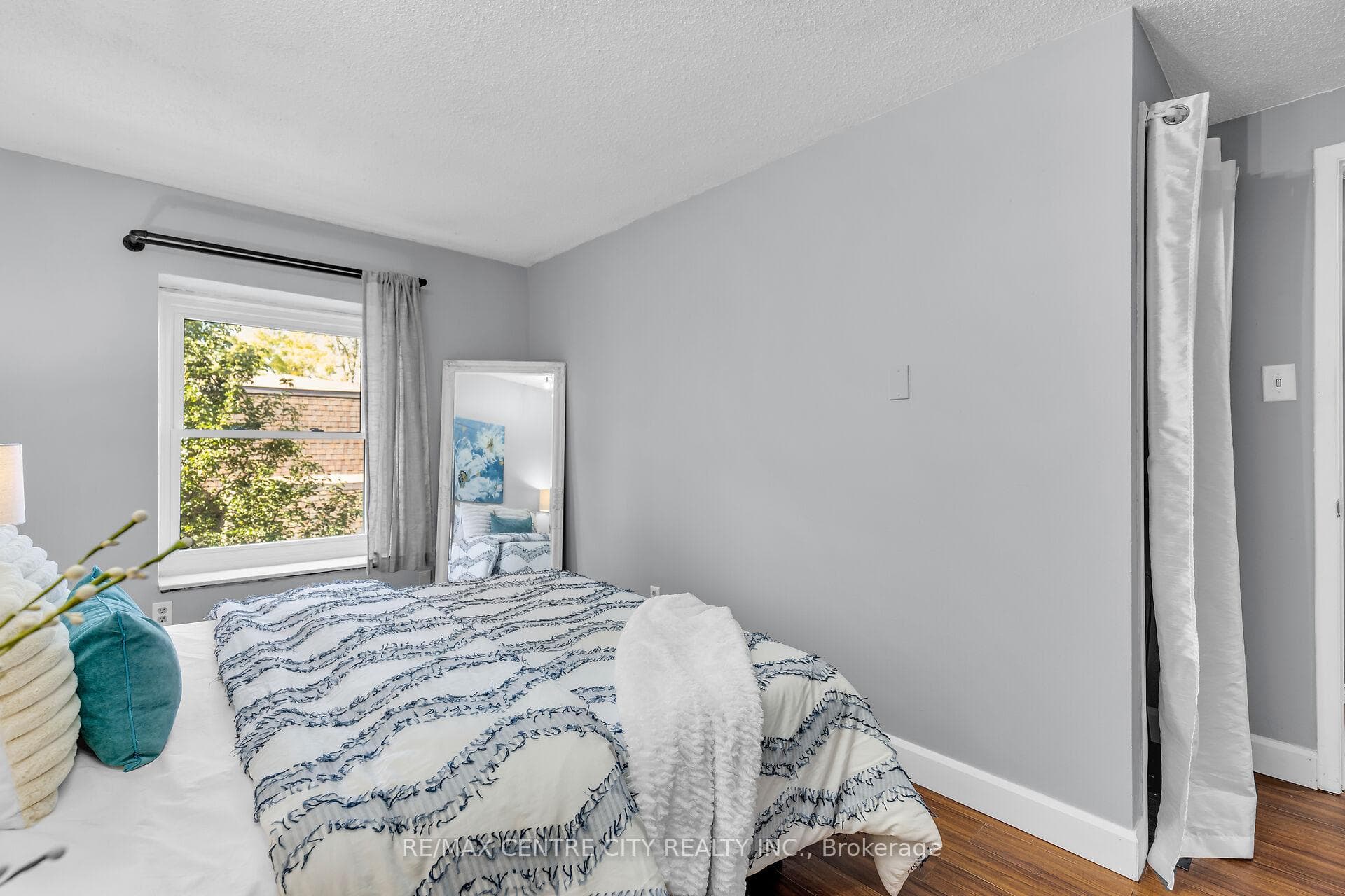 130 Gardenwood Drive photo 16