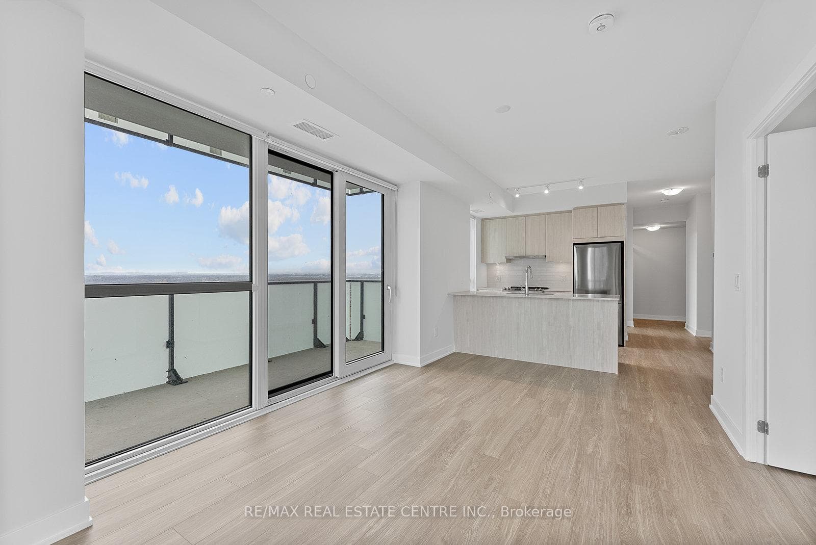 430 Square One Drive Unit 2706 photo 15