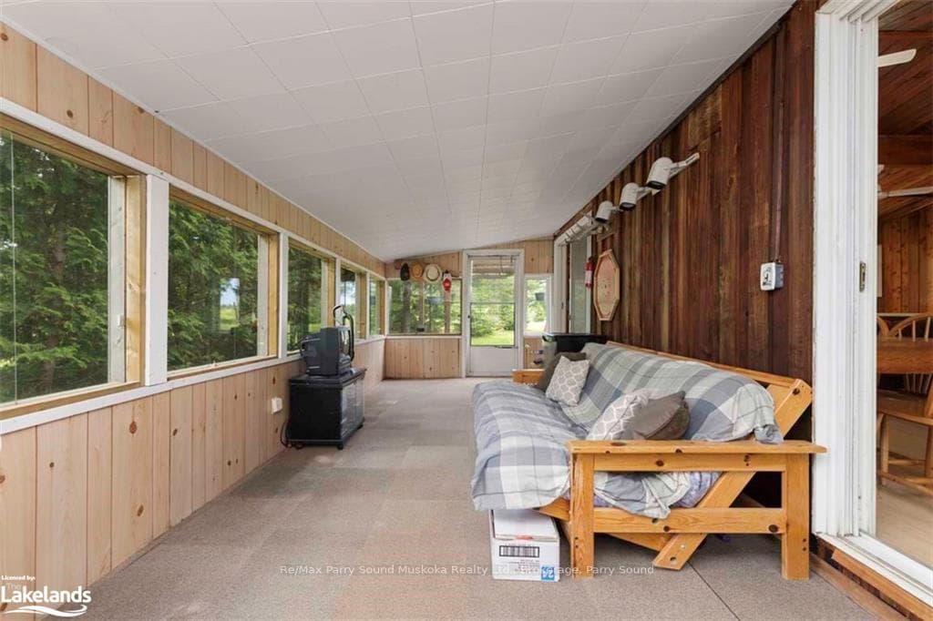 18 LYNBERRY Drive photo 25