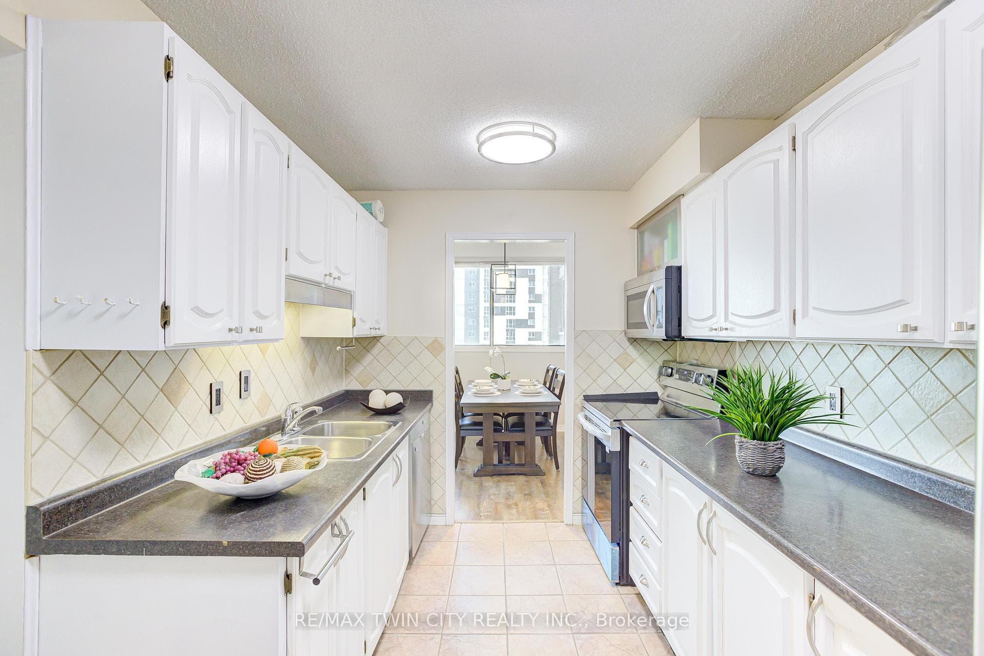 375 King Street Unit 904 photo 12