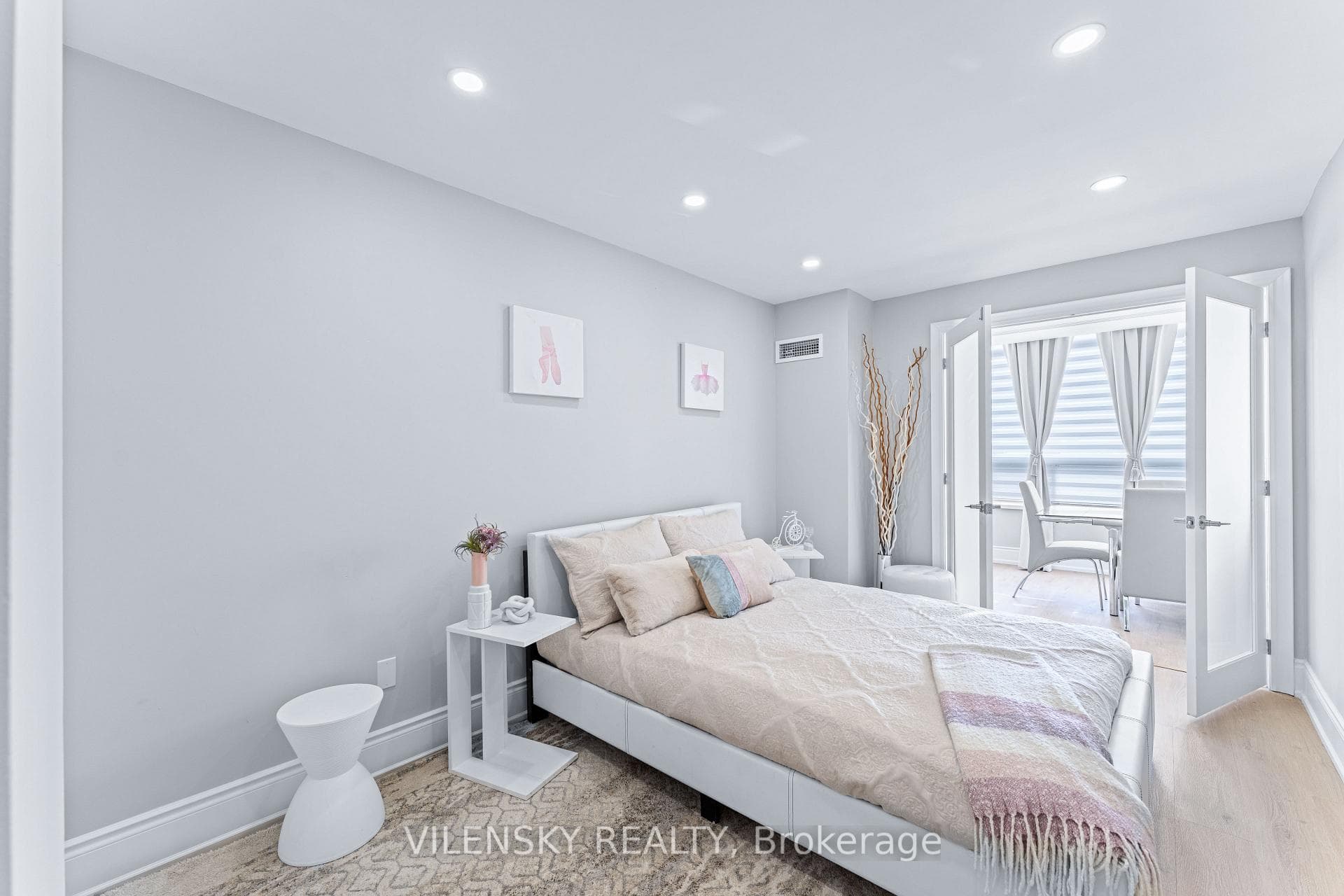 7 Townsgate Drive Unit 1808 photo 27