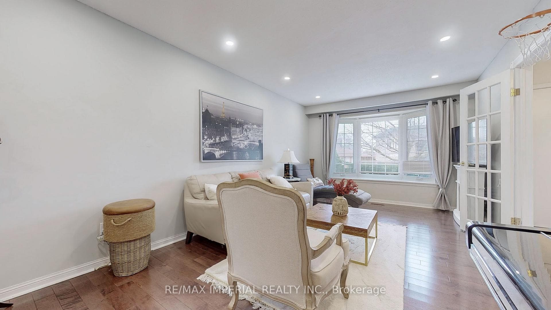 25A Cedar Brae Boulevard photo 7