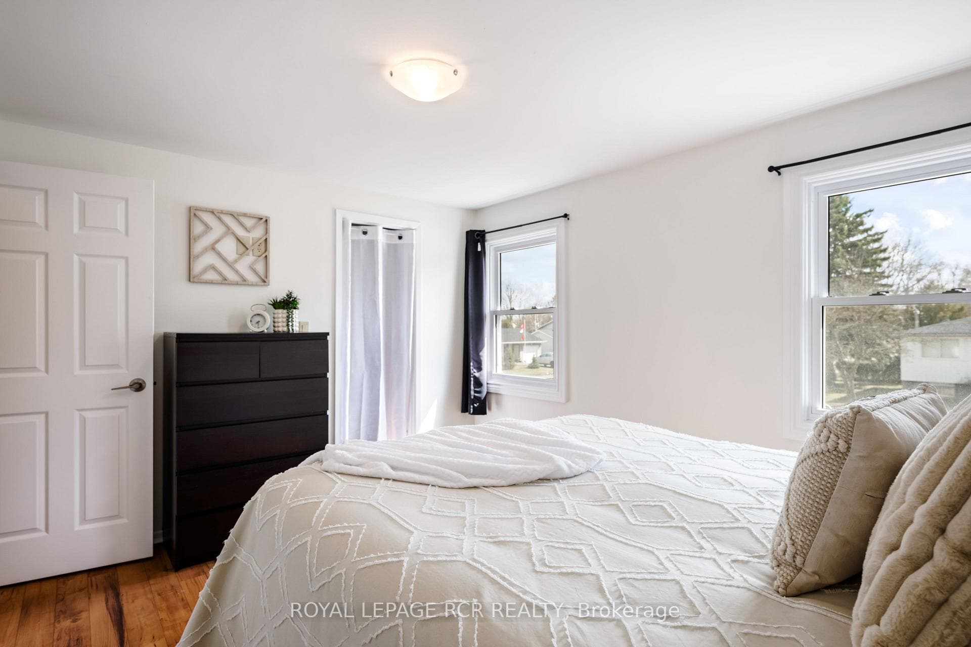336 Pineview Gardens photo 23