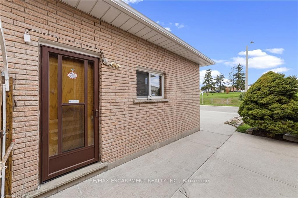 546 Dicenzo Drive photo 37
