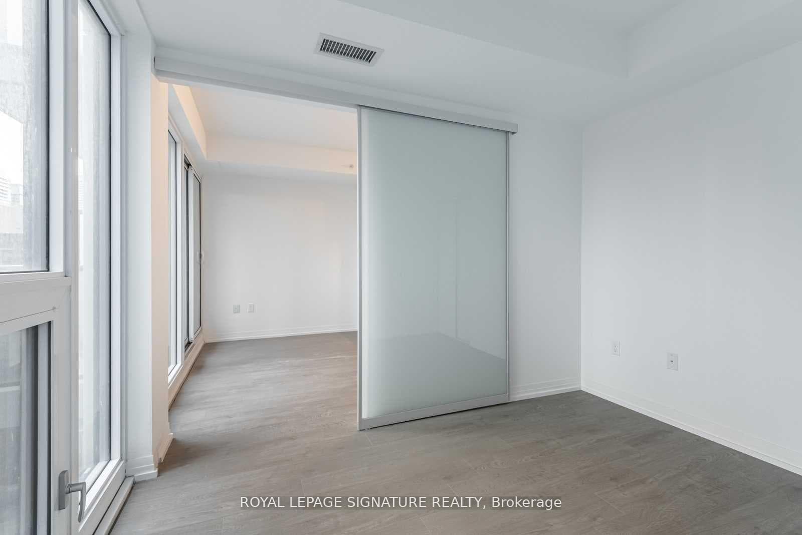 251 Jarvis Street Unit 1228 photo 8