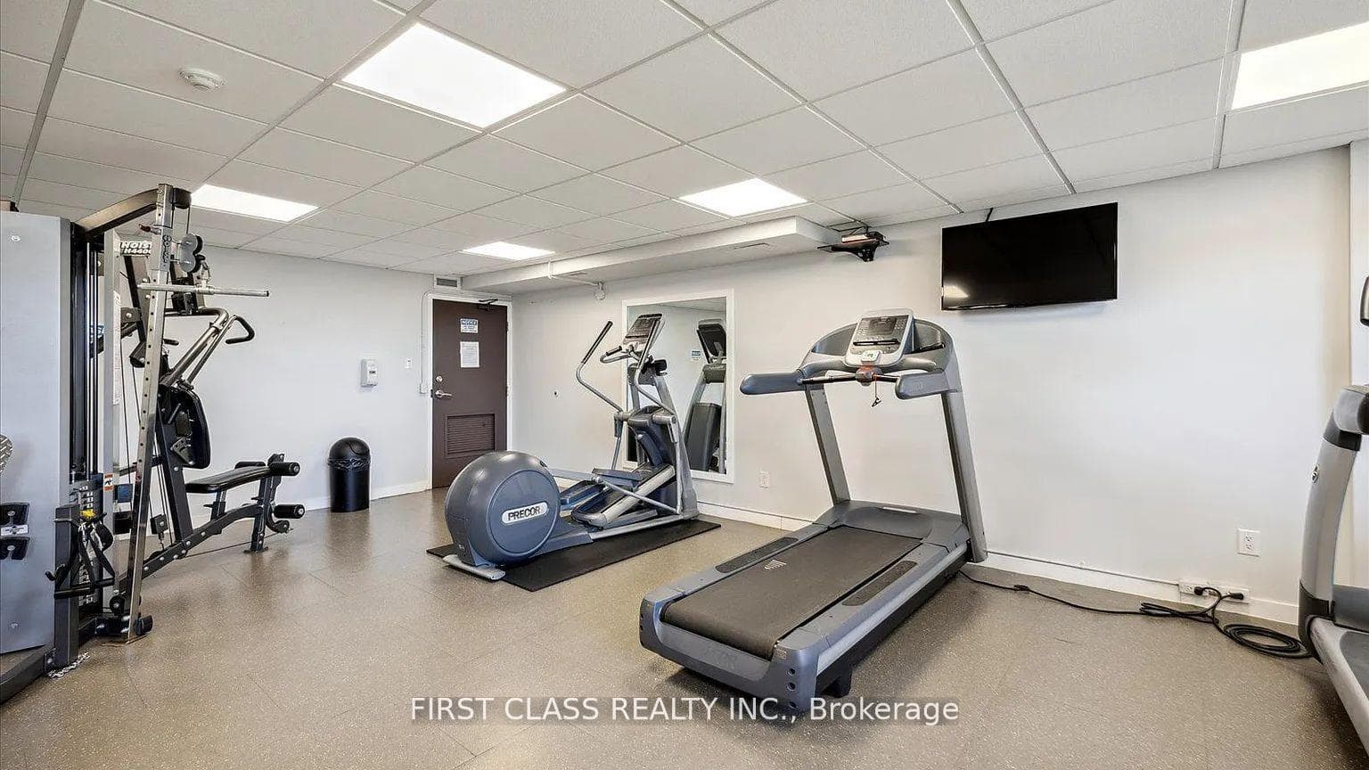 7811 Yonge Street Unit 905 photo 8