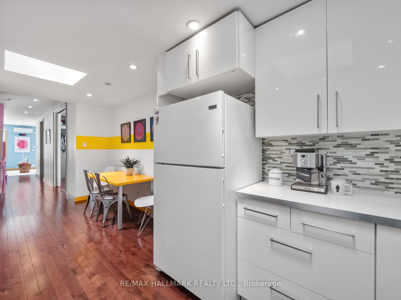 137 Gerrard Street photo 25