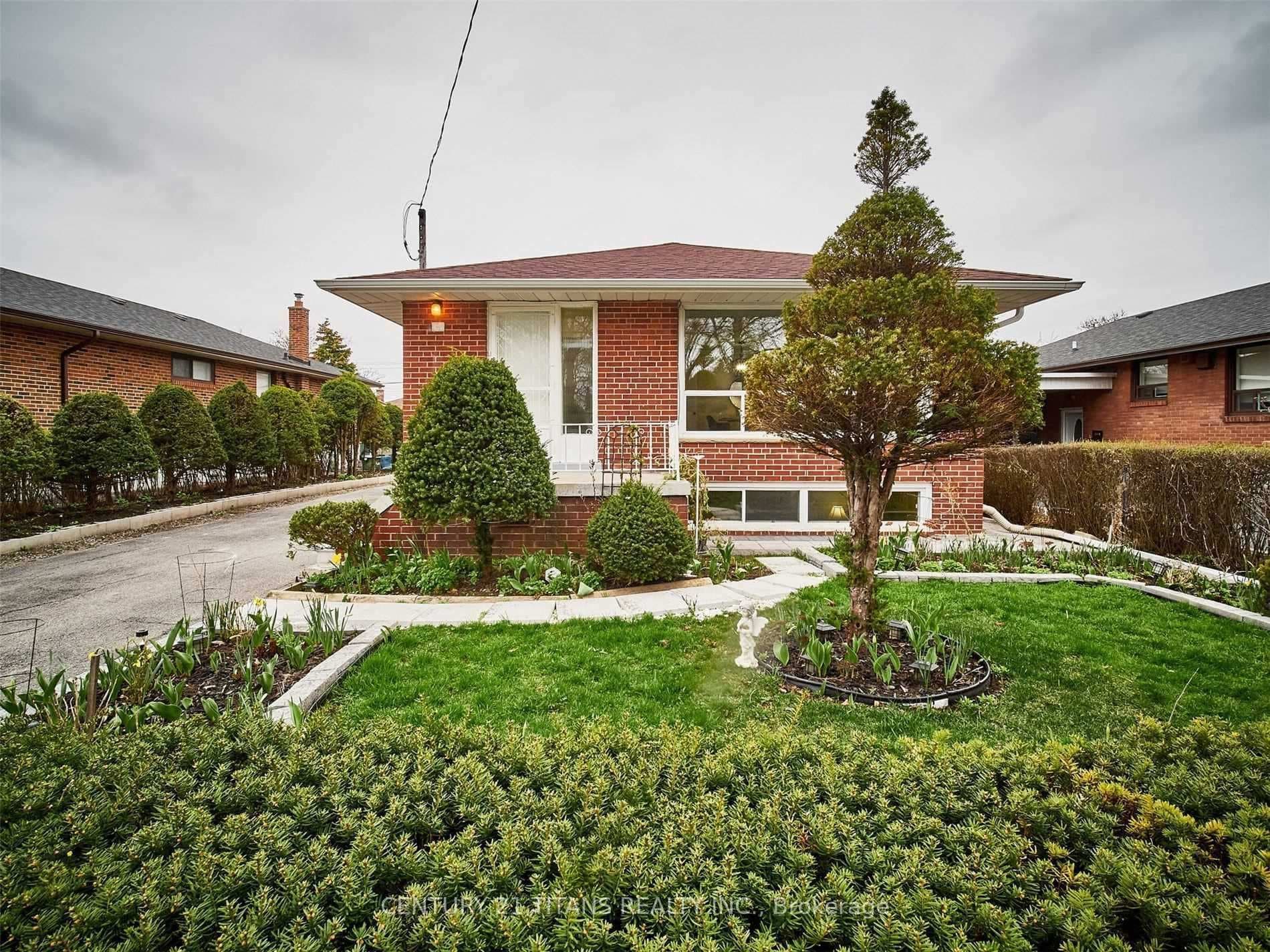 6 Mozart Avenue photo 1