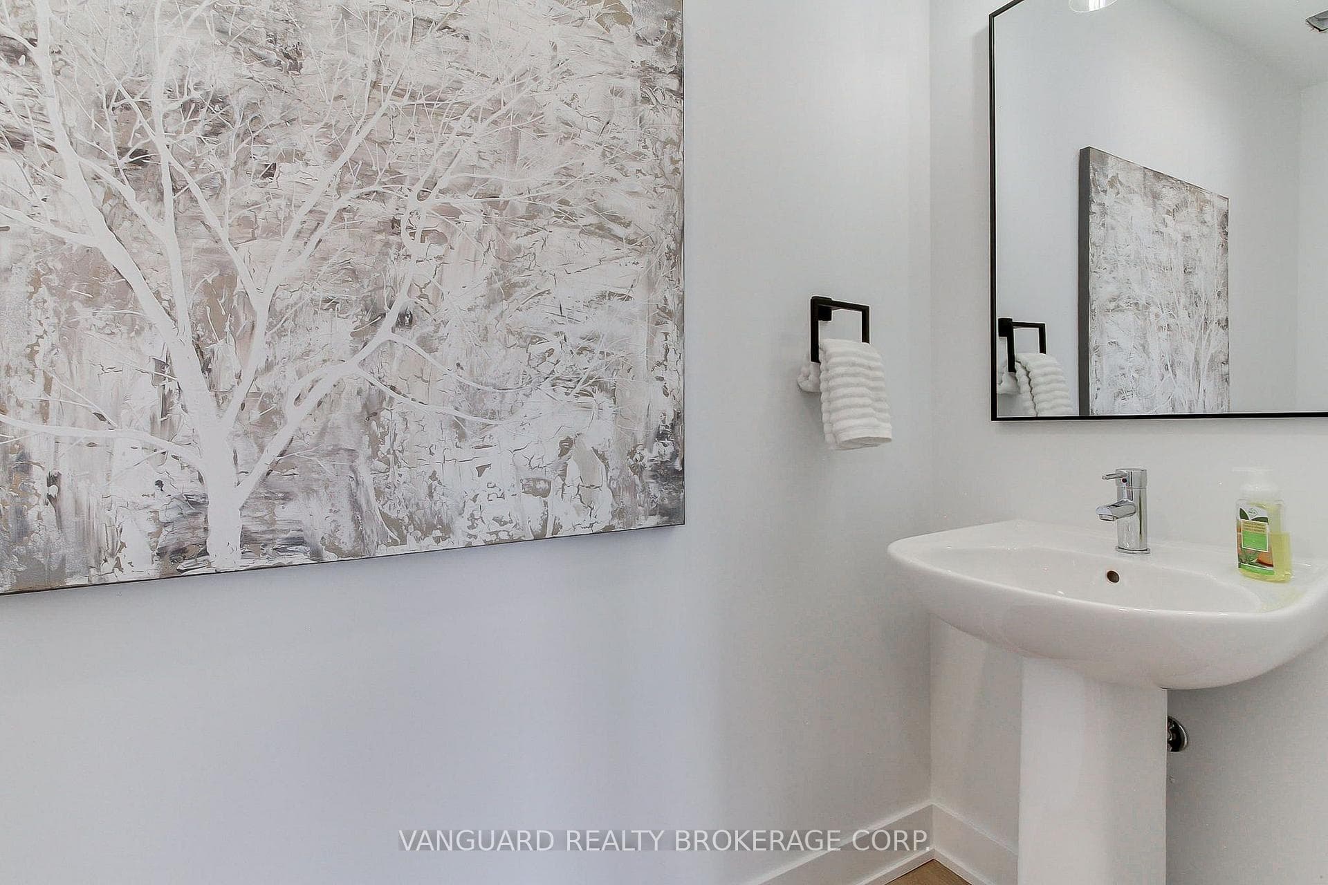 146 Landsbridge Street photo 30