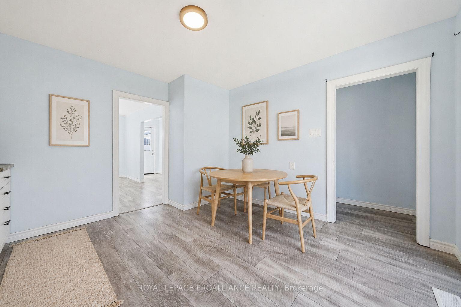 38 Oak Street photo 16