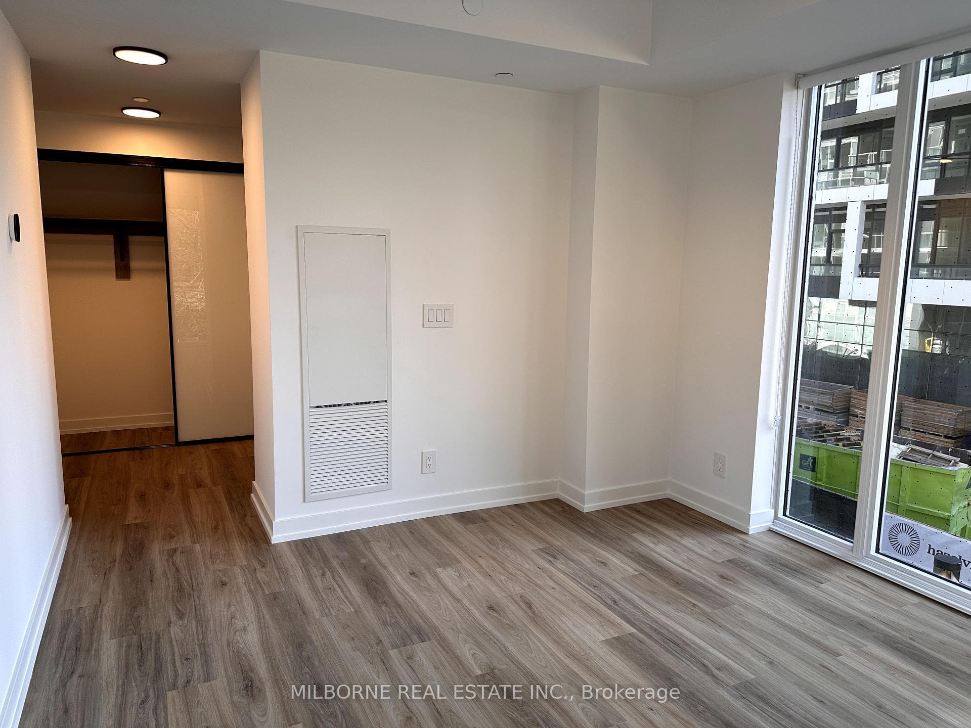 73 Broadway Avenue Unit 203 photo 5