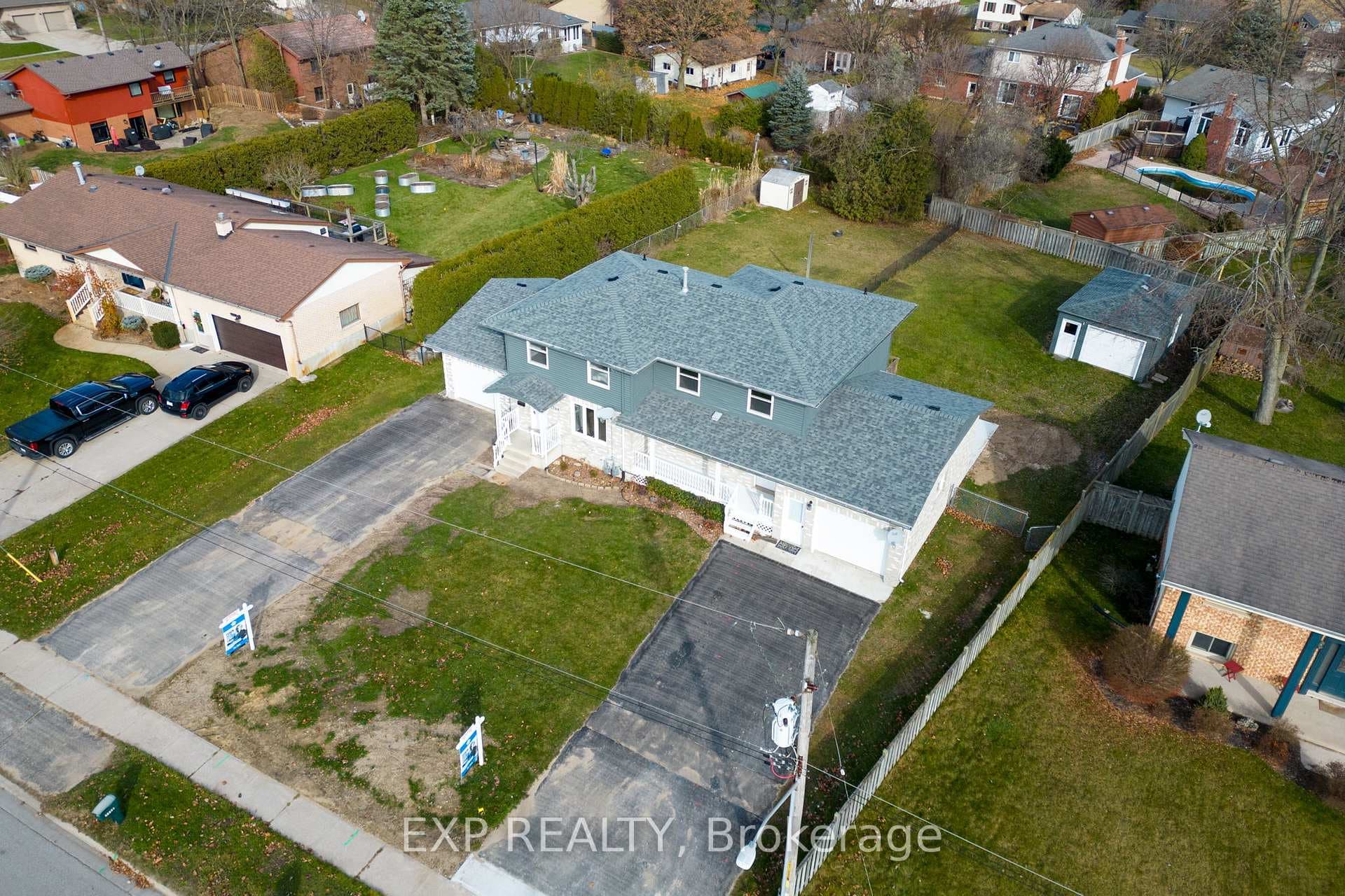 22264 ADELAIDE Street photo 38