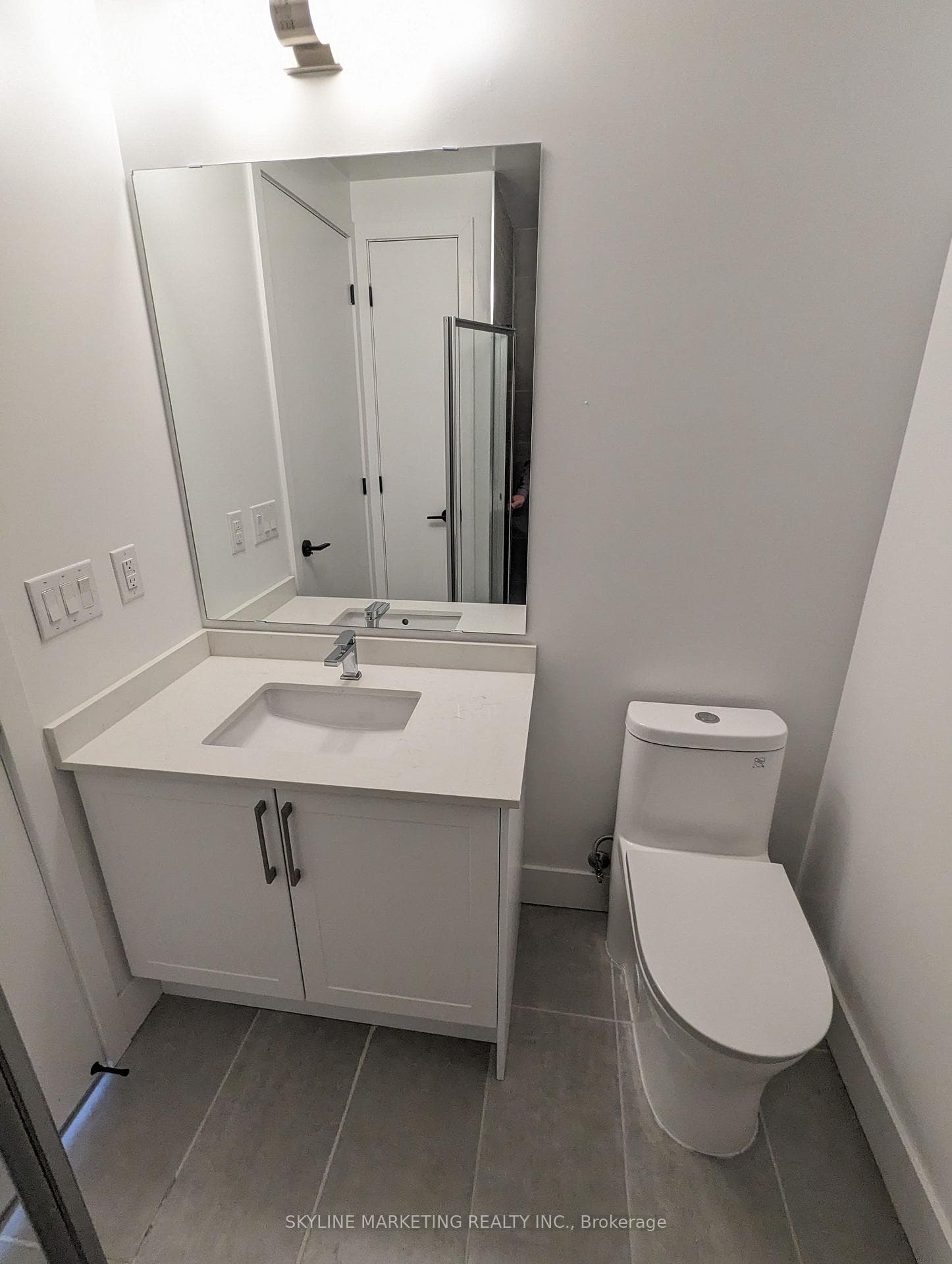 2450 Old Bronte Road Unit 305 photo 7