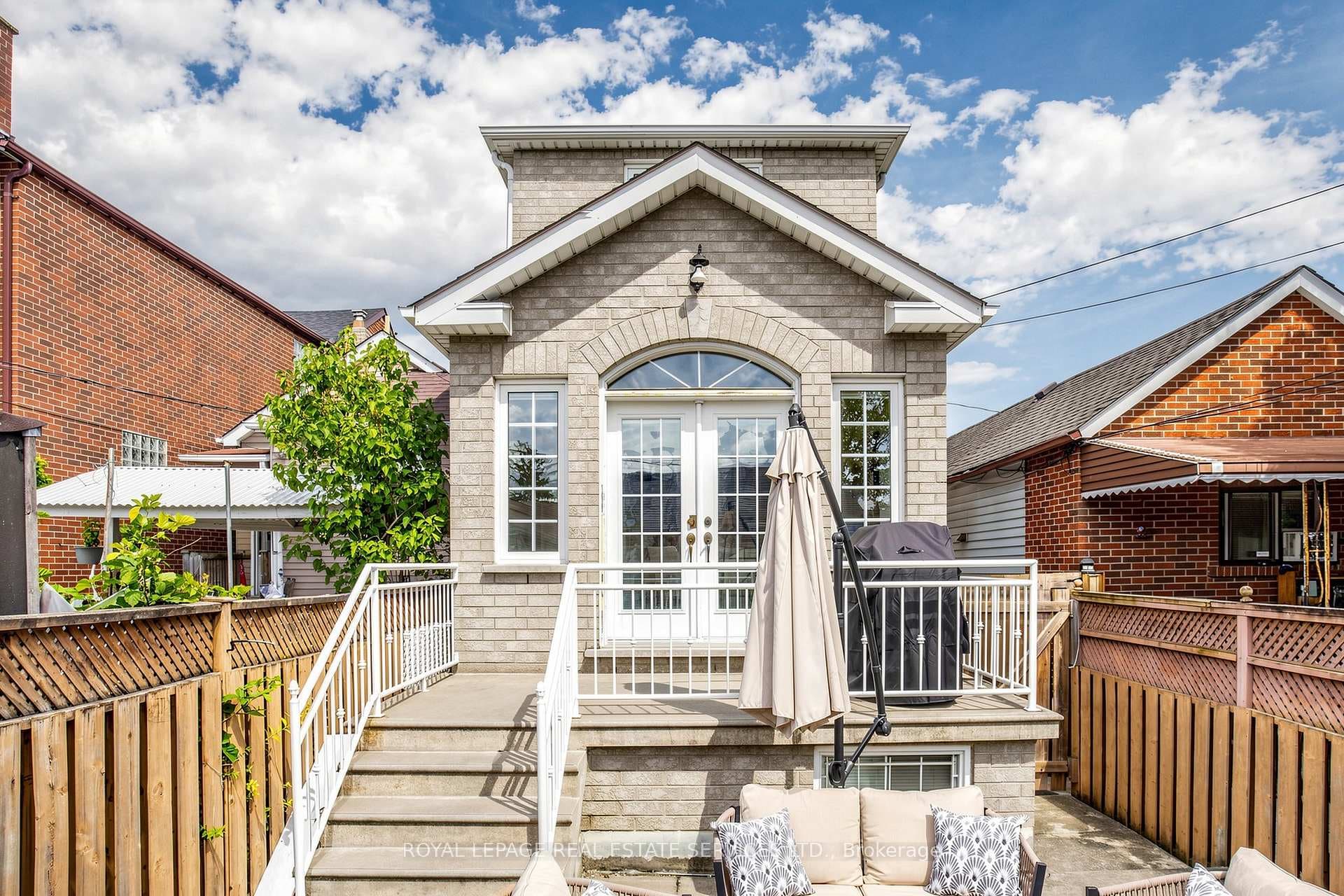 256 Earlscourt Avenue photo 34