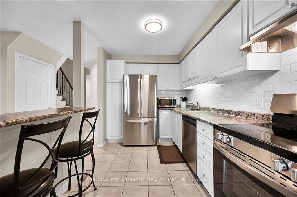 1771 Upper Wentworth Street Unit 4 photo 19