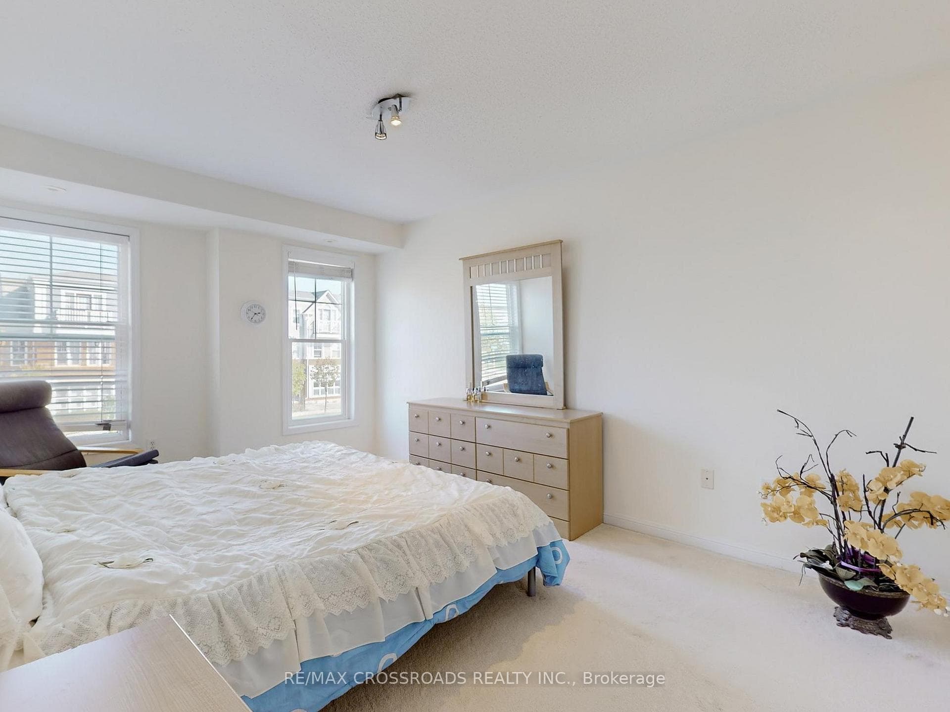 2723 BUR OAK Avenue photo 16