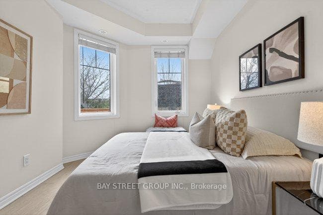 1 Eaton Park Lane Unit 18 photo 40