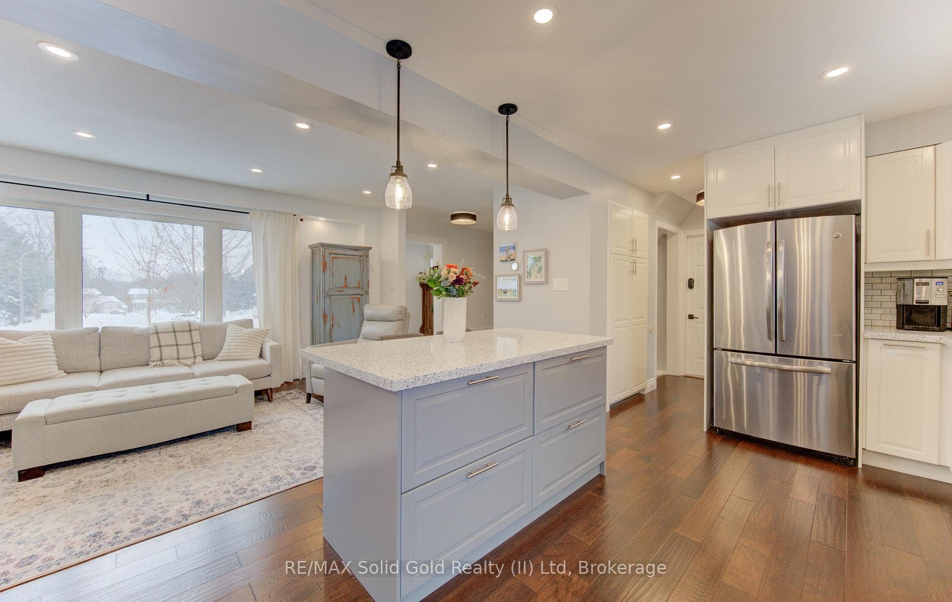 51 Nathaniel Crescent photo 9