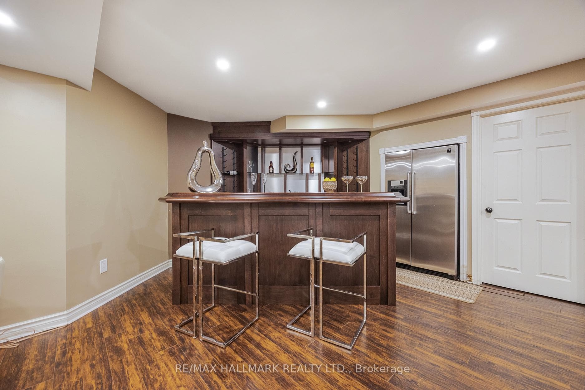 59 Oatlands Crescent photo 28