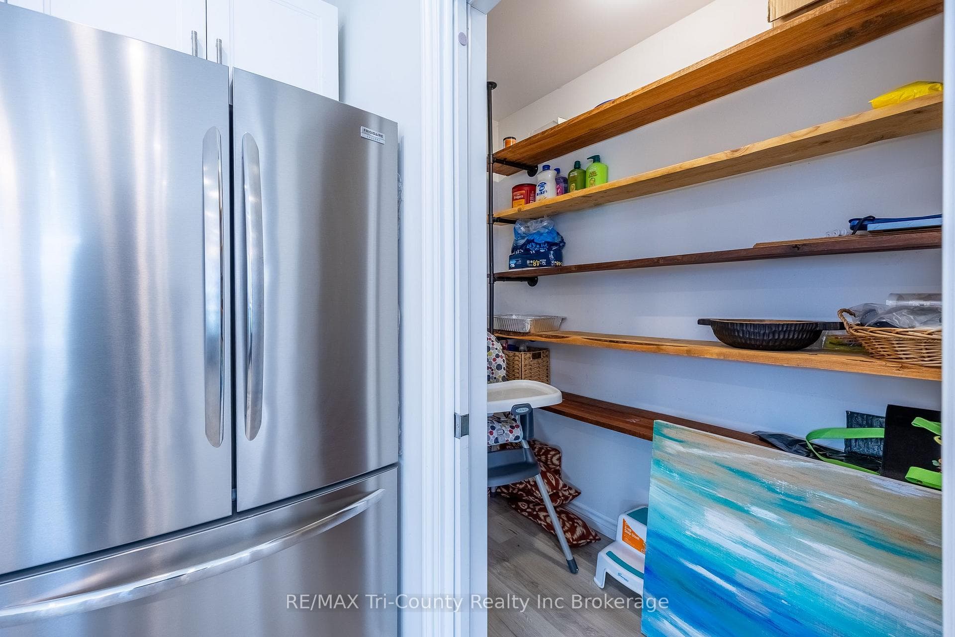 6 Addison Street photo 12