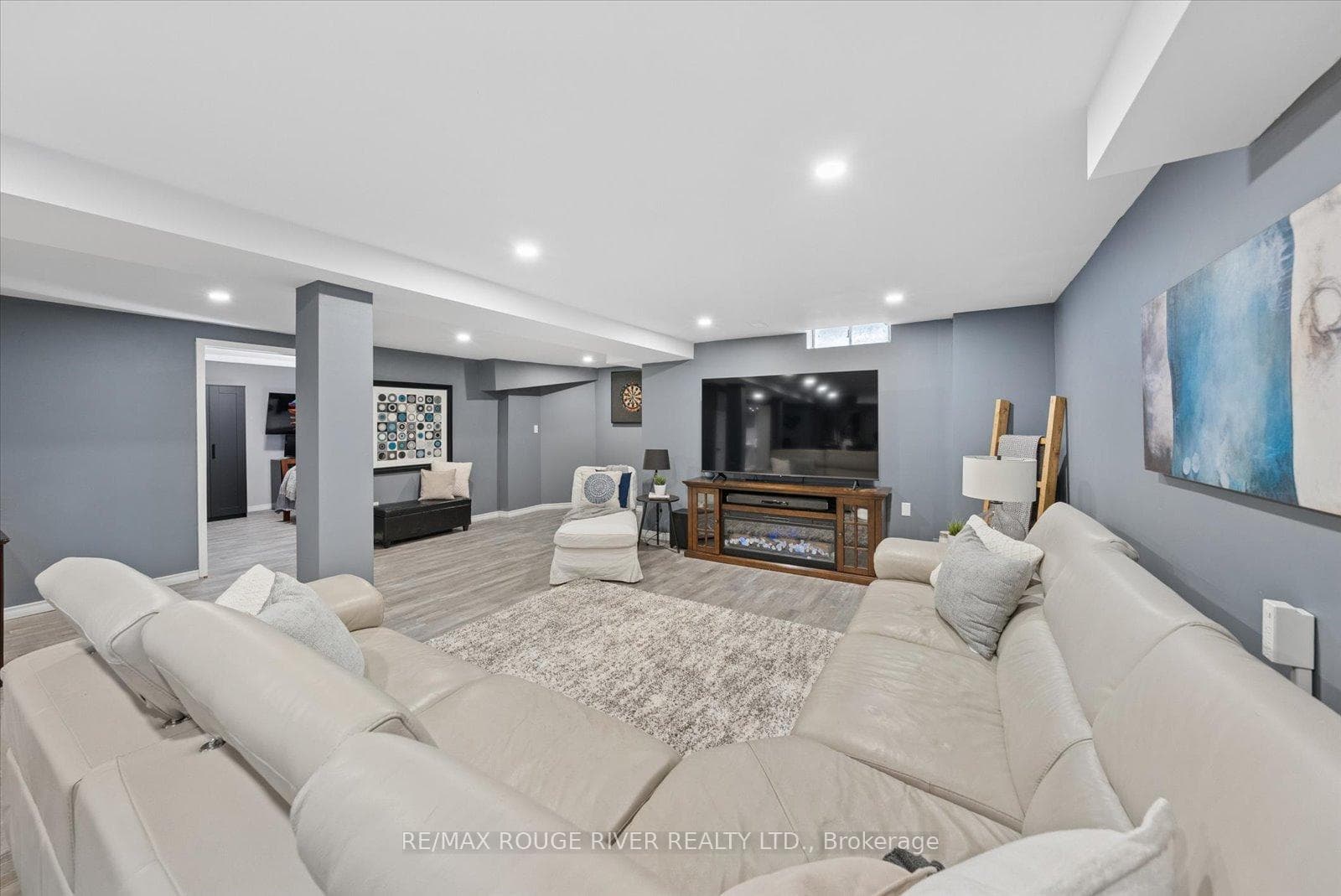 6 Snowden Court photo 31