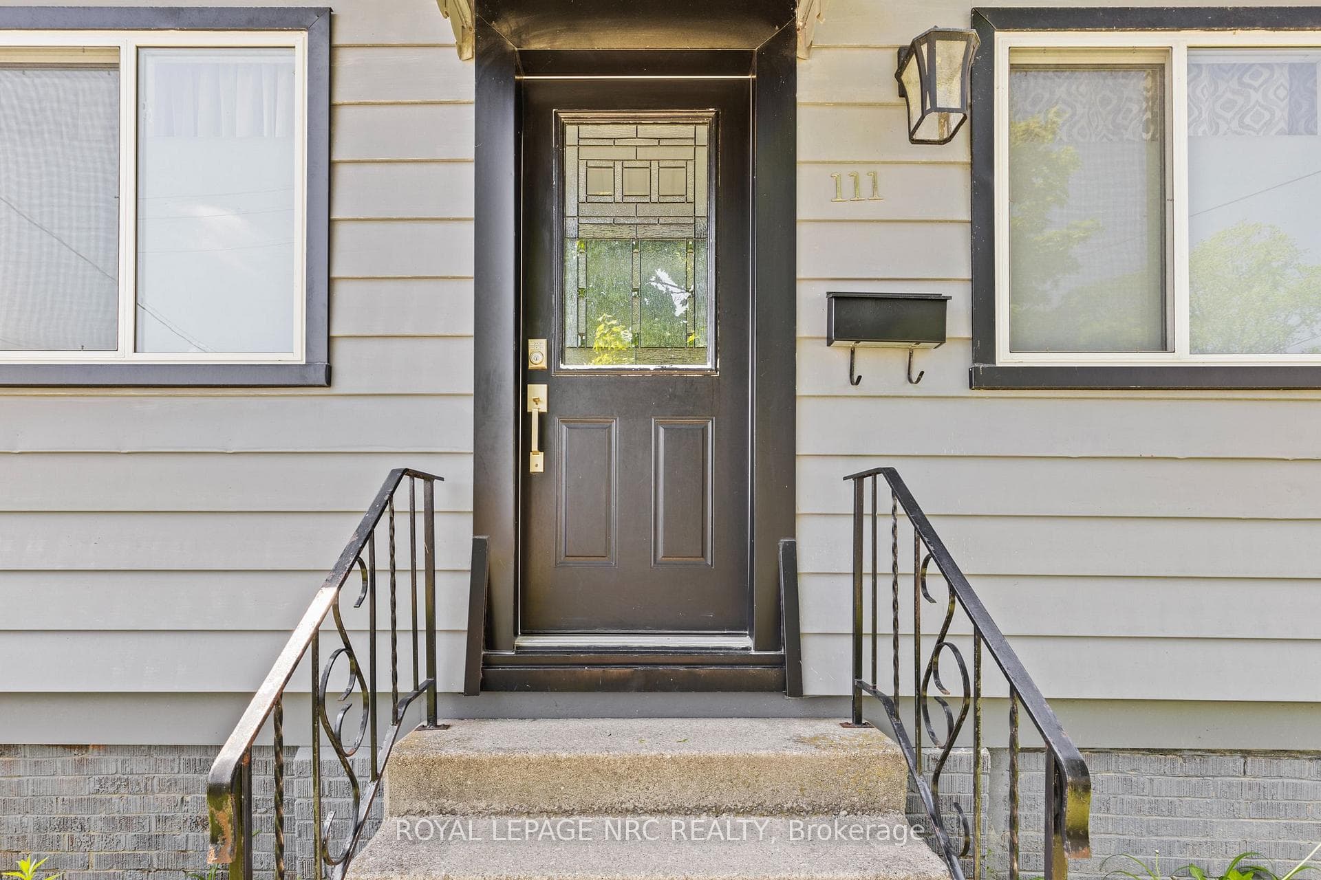 111 Morton Street photo 5