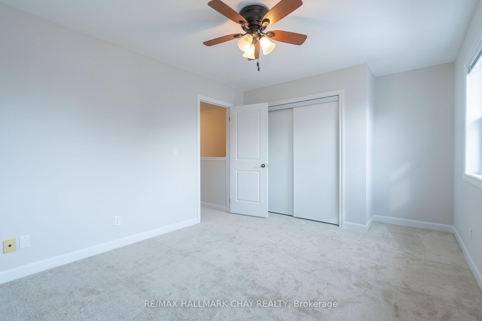 48 Sanford Street photo 13