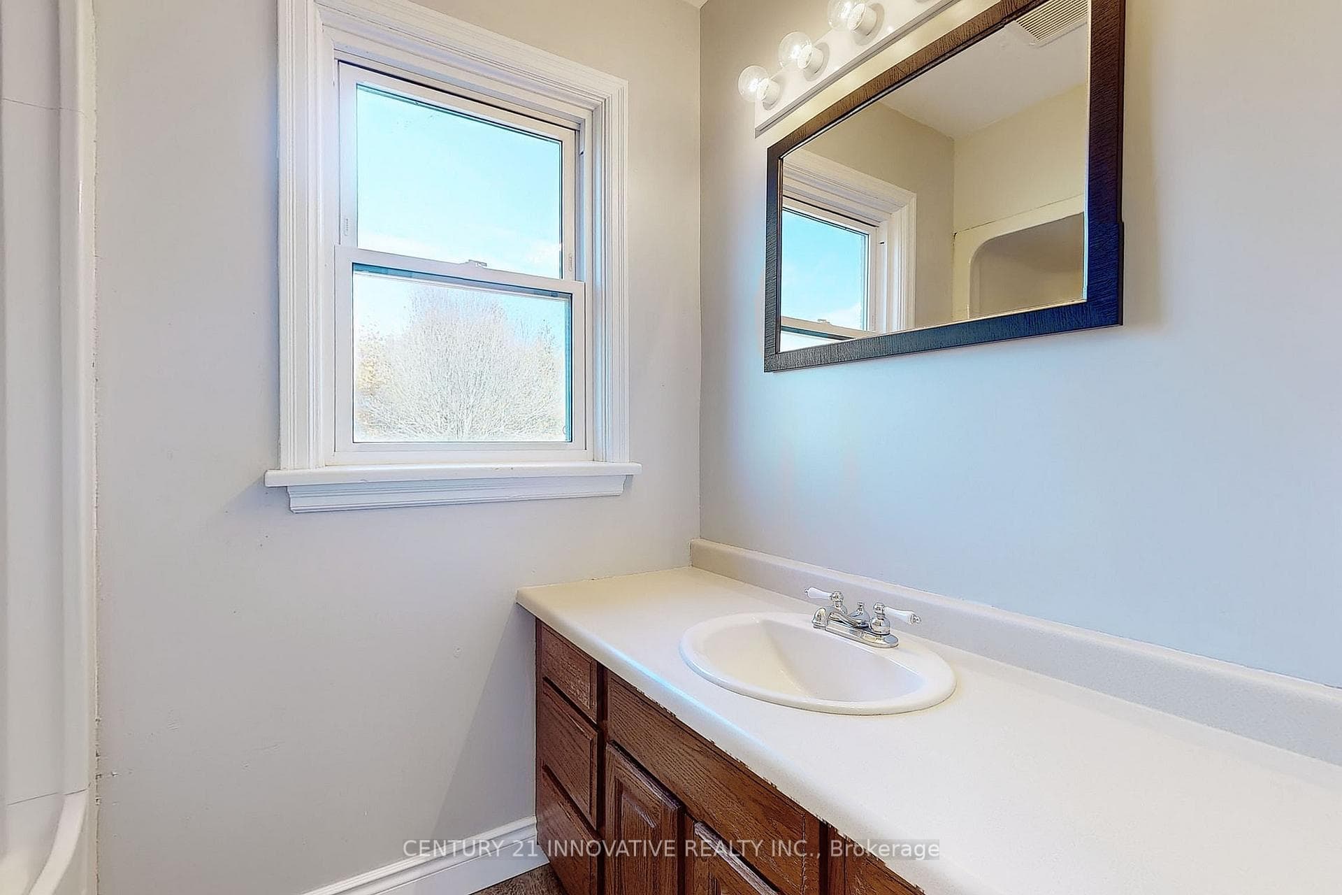 1184 Solina Road photo 12