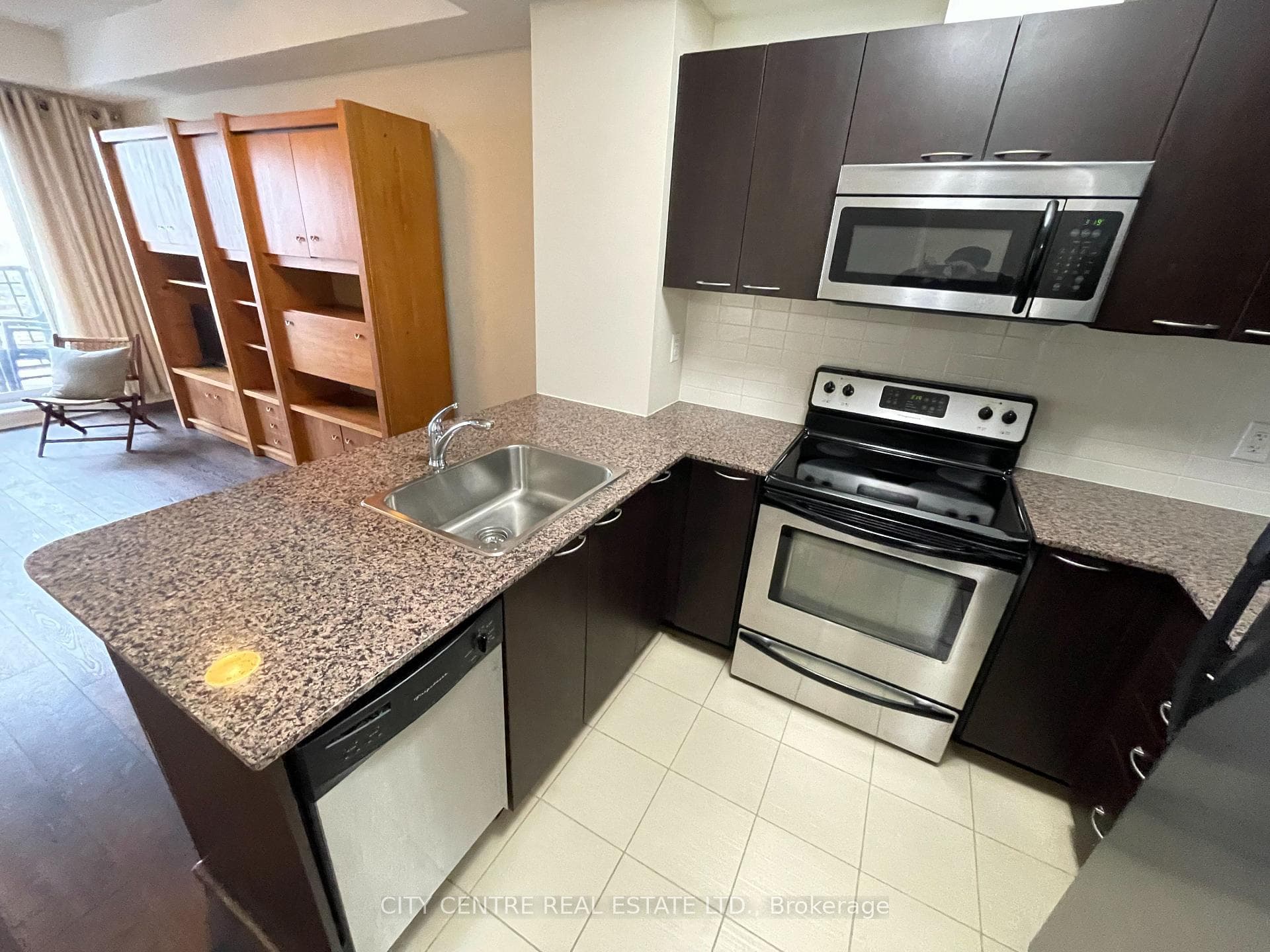 385 Prince Of Wales Drive Unit 618 photo 8