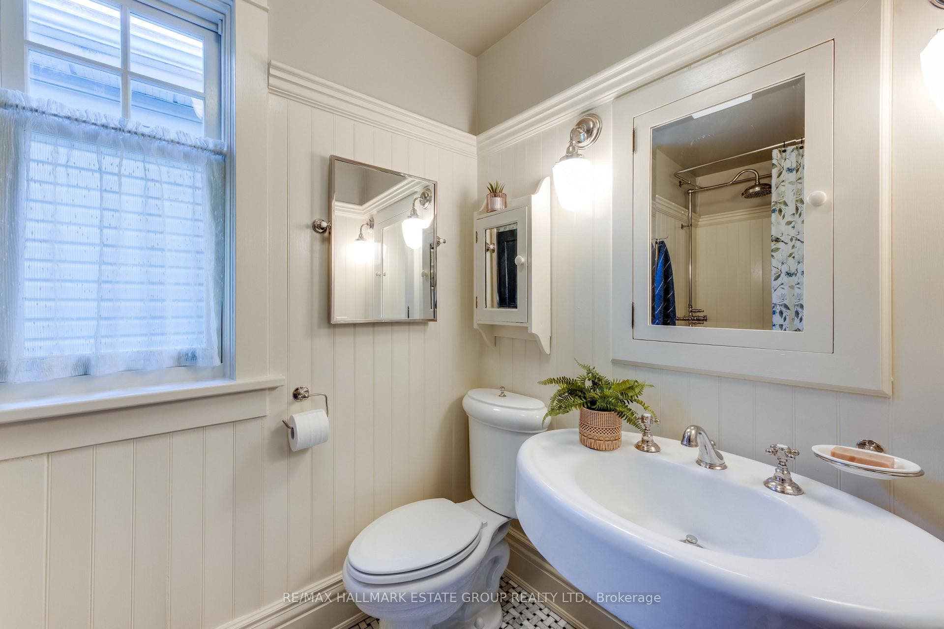 23 Brooklyn Avenue photo 33