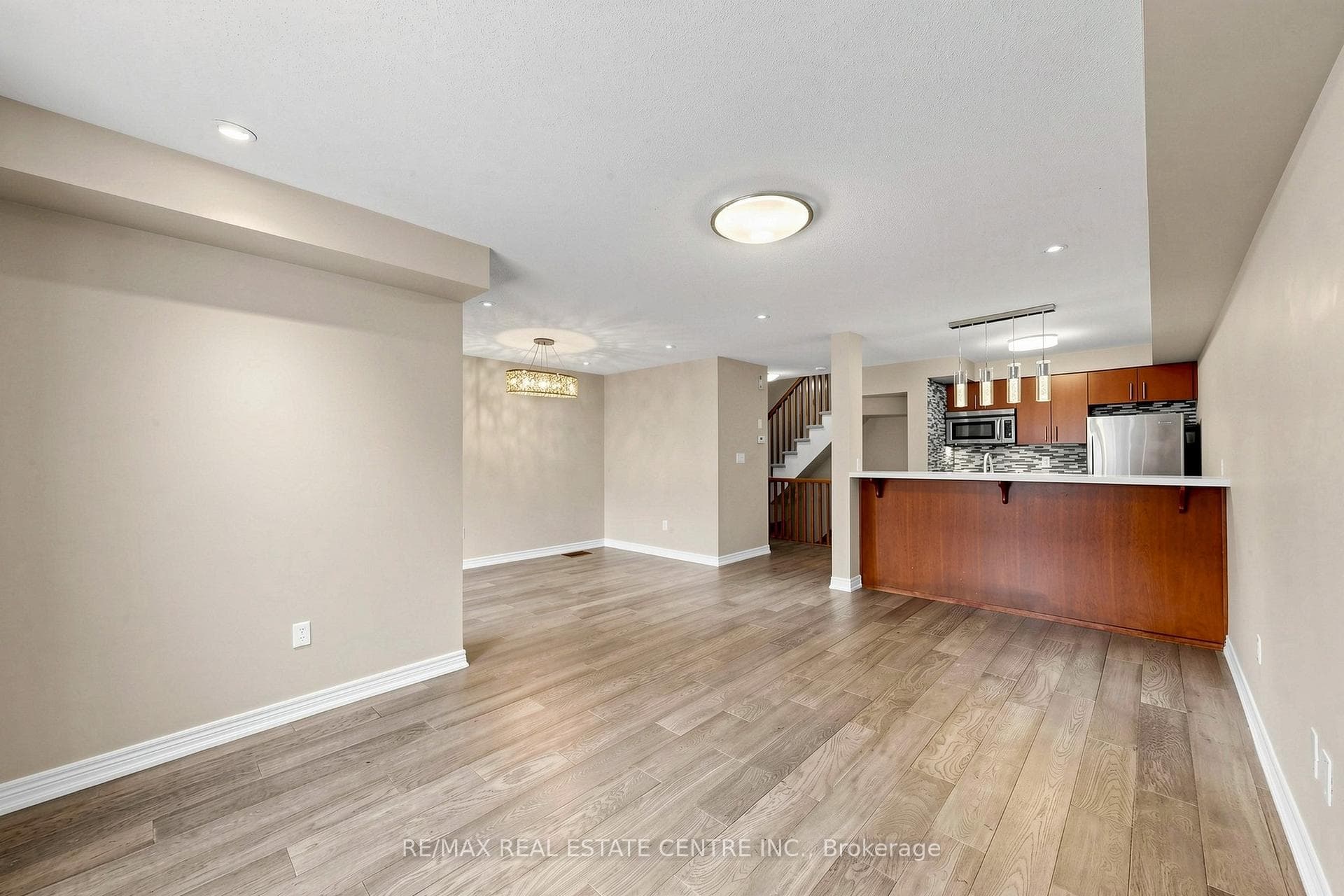 362 Plains Road Unit 17 photo 8