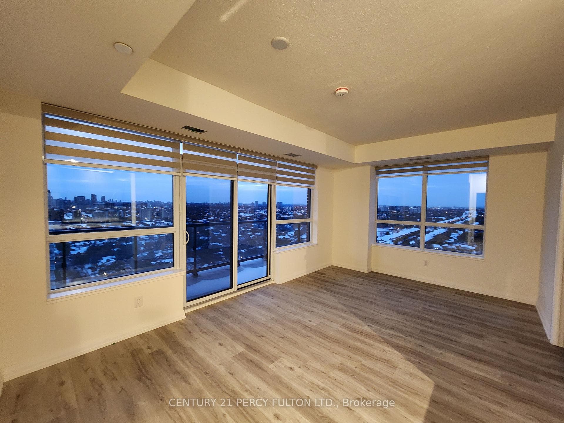 3260 Sheppard Avenue Unit 2202 photo 13