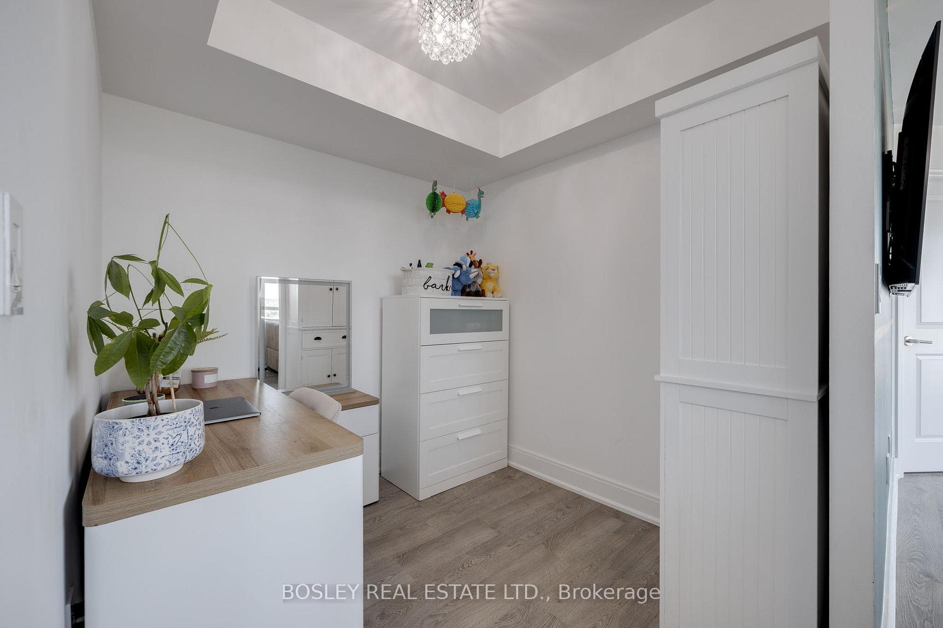 125 Western Battery Road Unit 1815 photo 10