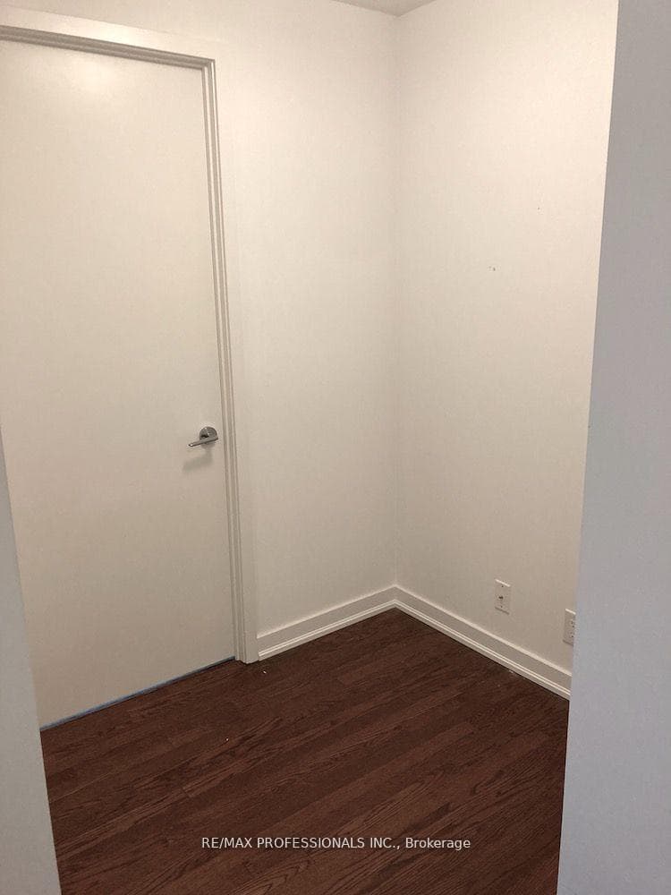 14 York Street Unit 412 photo 5