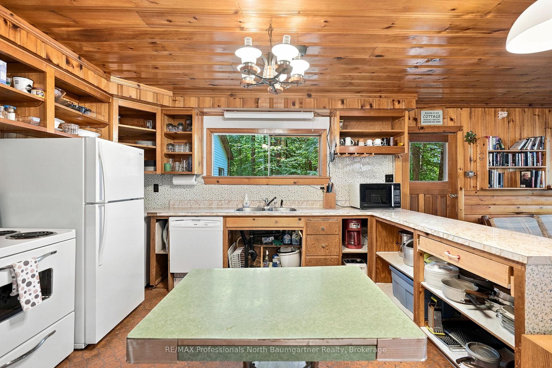 1202 Three Brothers Drive photo 11